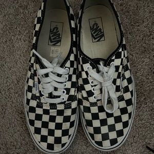 Vans checkered black and cream